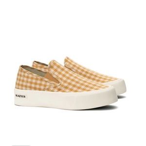 Seavees Baja Slip On Platform in Mustard sneakers shoes size 8 new